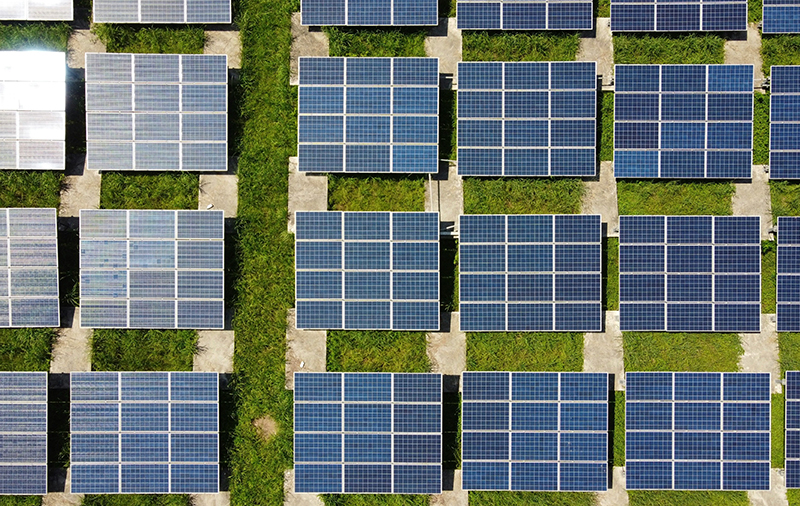 Proyecto de sistema de puesta a tierra y conexión de cables de granja solar alemana Proyecto de sistema de puesta a tierra y conexión de cables de granja solar alemana